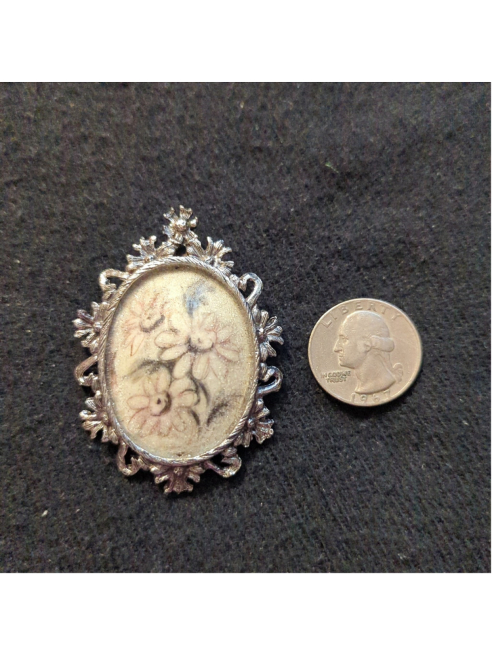 Vintage Silver Tone Cream Daisy Floral Statement Brooch Pin - Picture 2 of 4